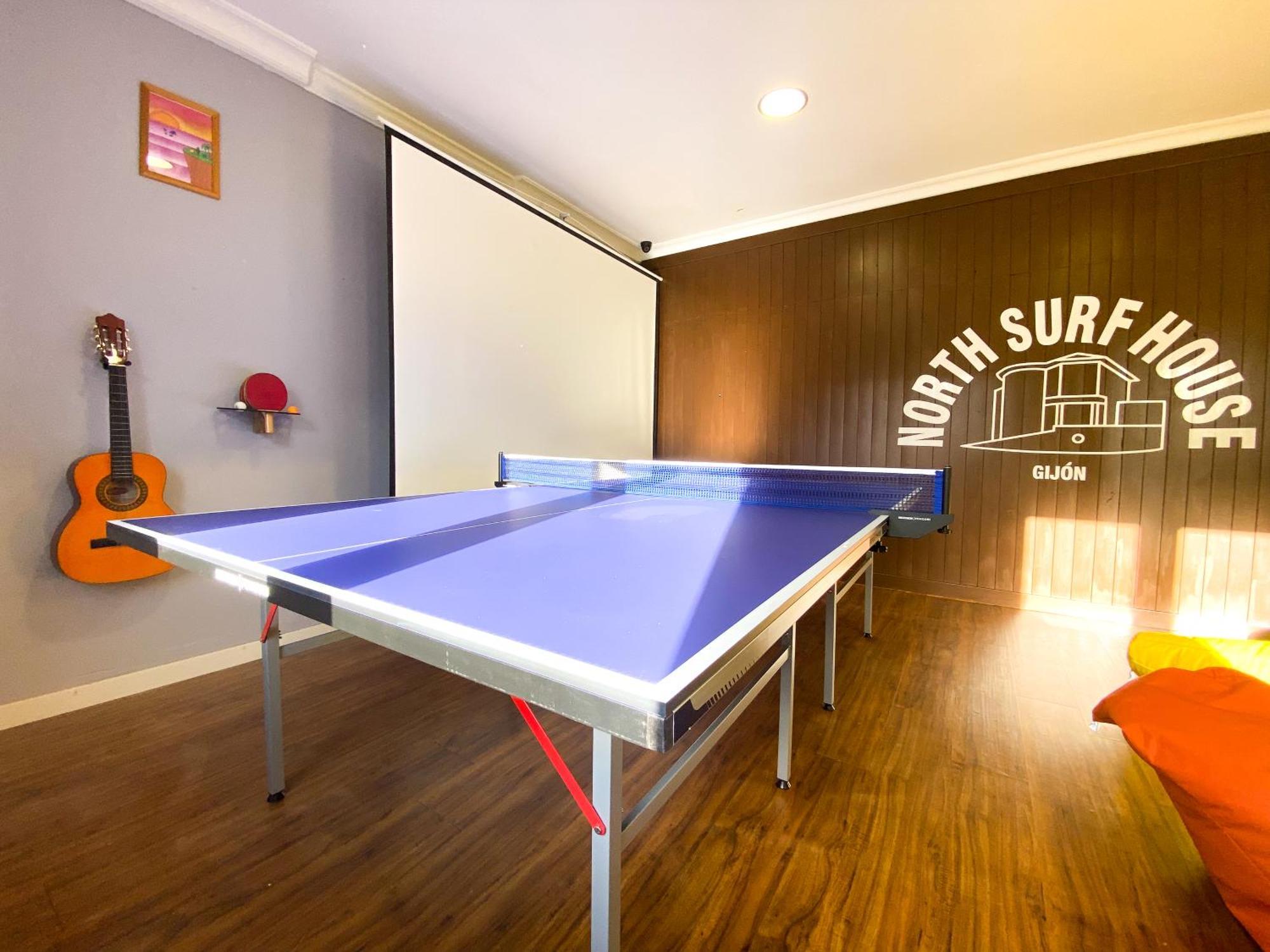 기욘 North Surf House 호스텔 외부 사진