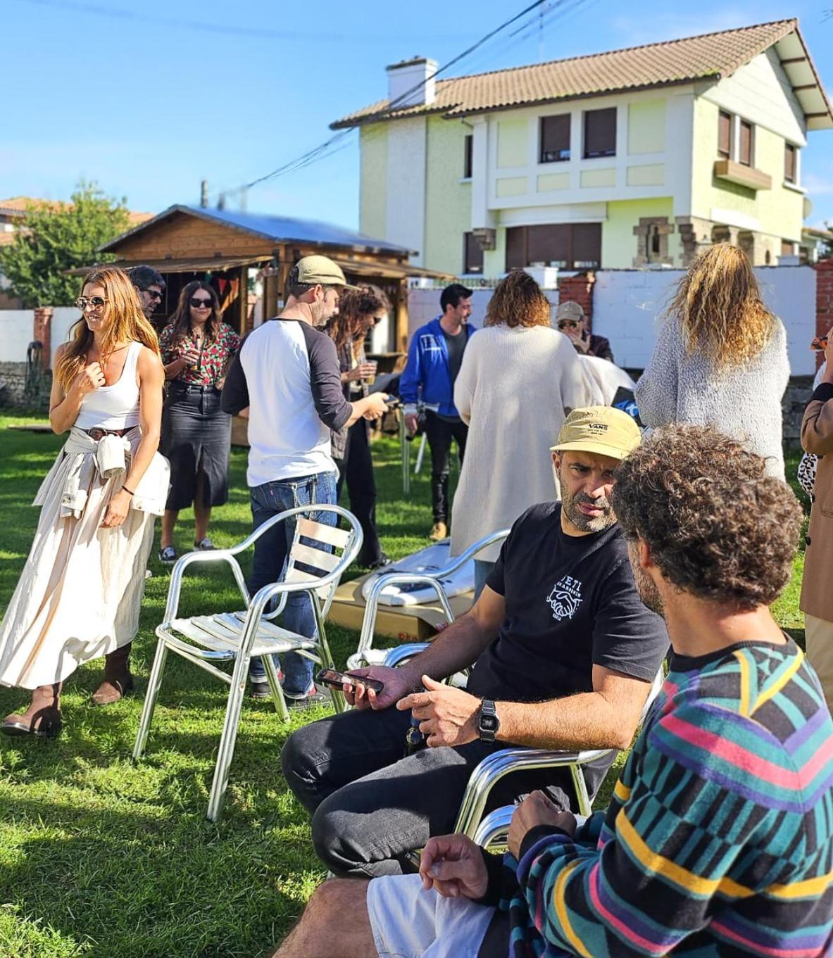 기욘 North Surf House 호스텔 외부 사진
